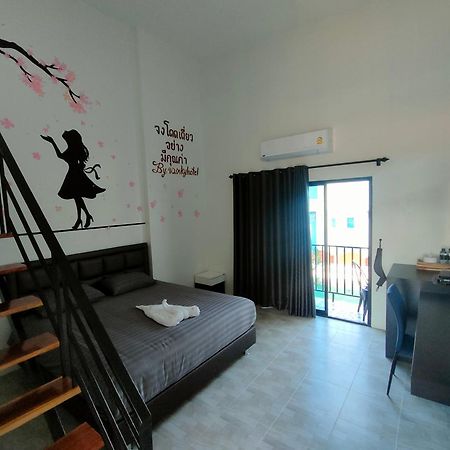 Wixky Hotel Nongkhaj Szoba fotó