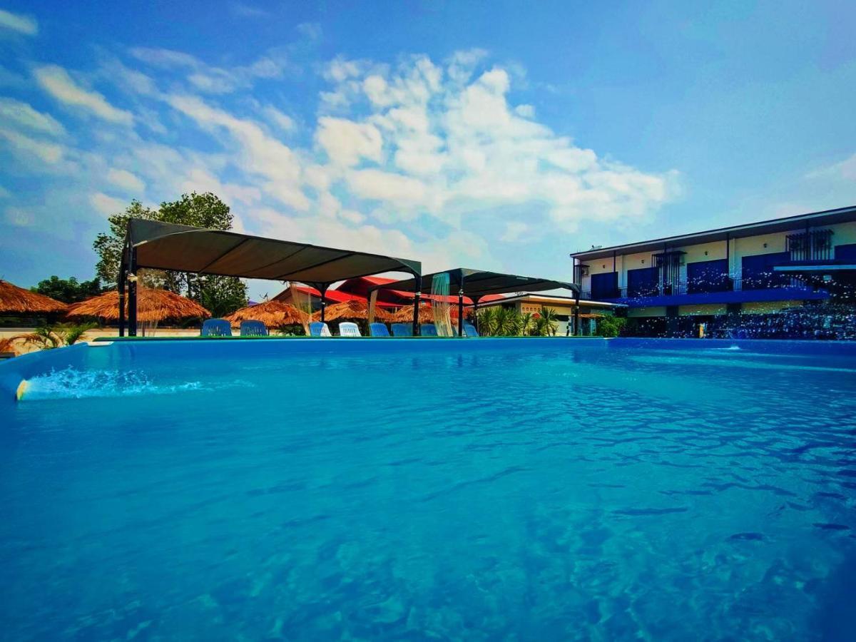 Wixky Hotel Nongkhaj Kültér fotó