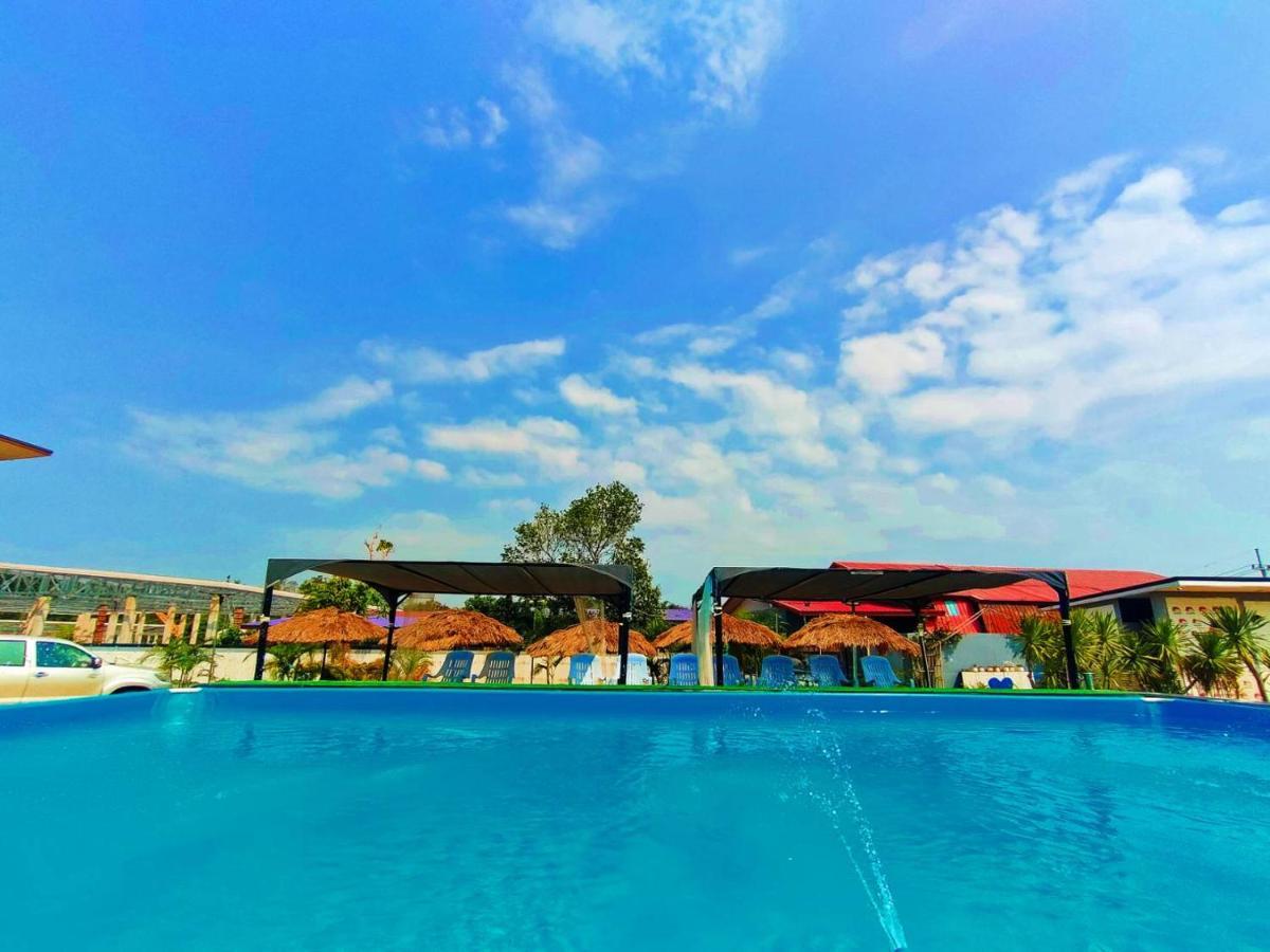 Wixky Hotel Nongkhaj Kültér fotó