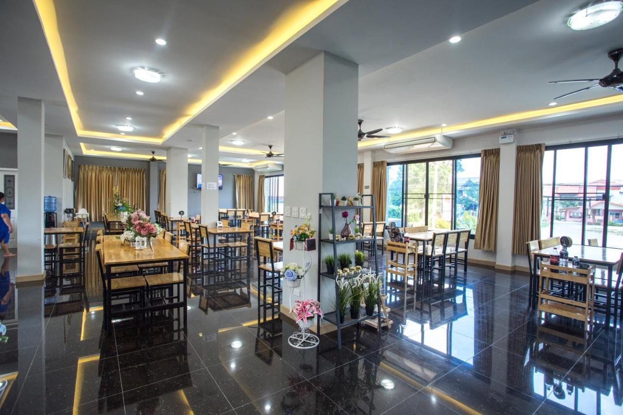 Wixky Hotel Nongkhaj Kültér fotó